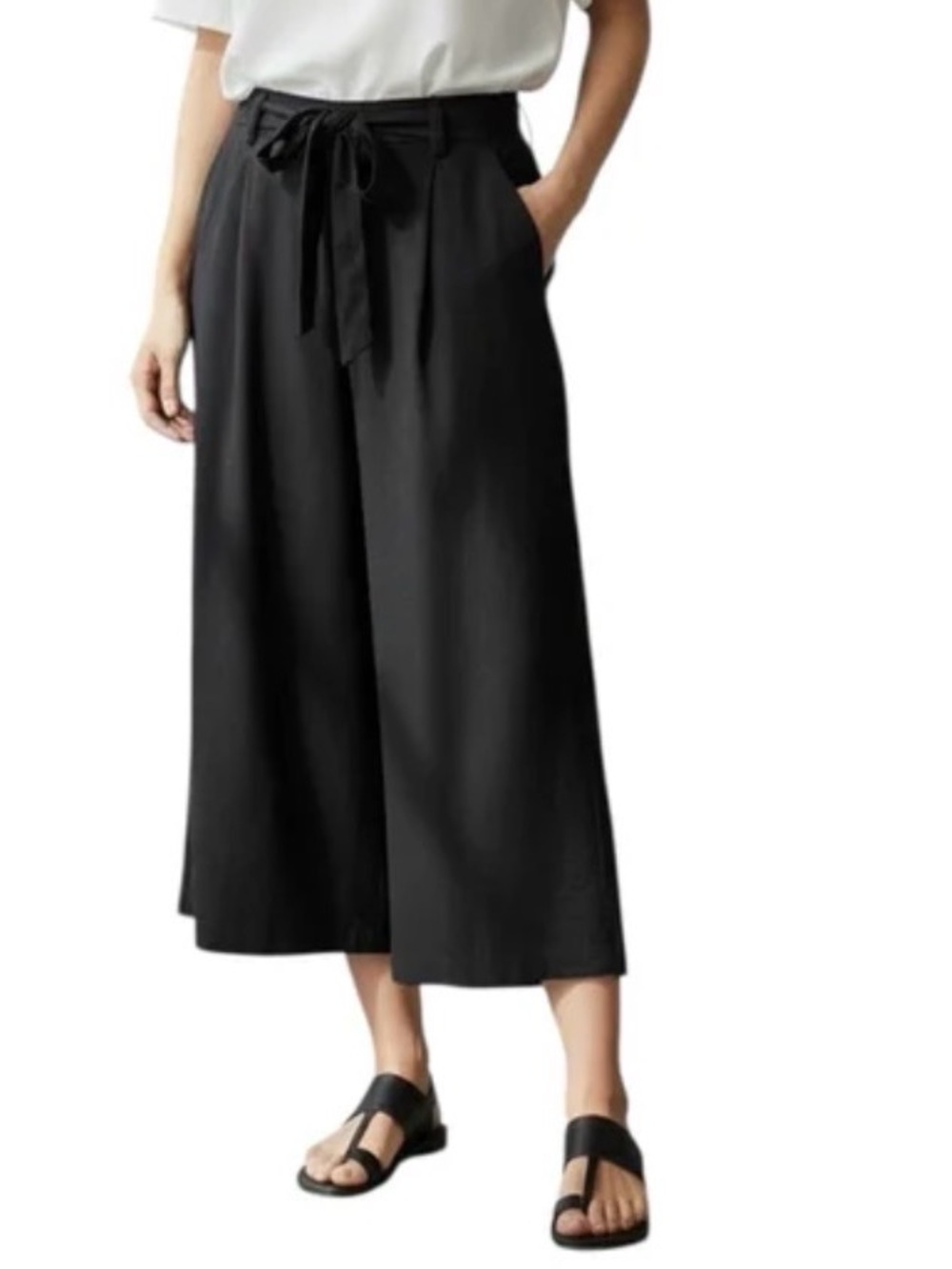 ZARA TRAFALUC High Rise Wide Legged Black Crop Pants size L